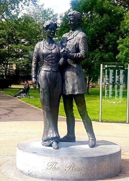 rose of tralee statue